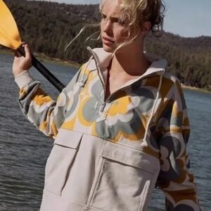 Free people movement half zip jacket XL